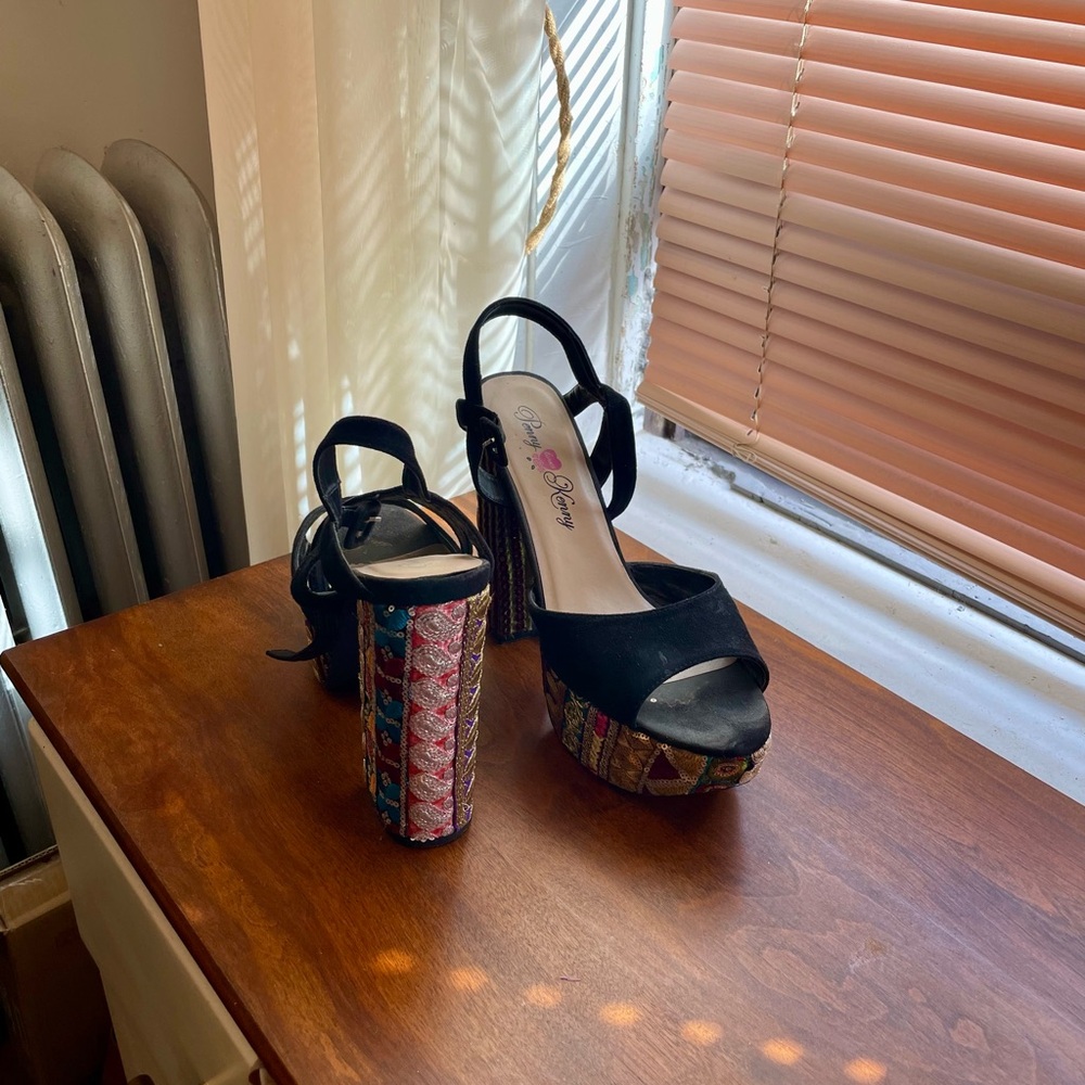 Penny Loves Kenny Black and Multicolor Platform Heels